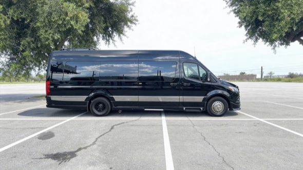 lancaster corporate sprinter van service