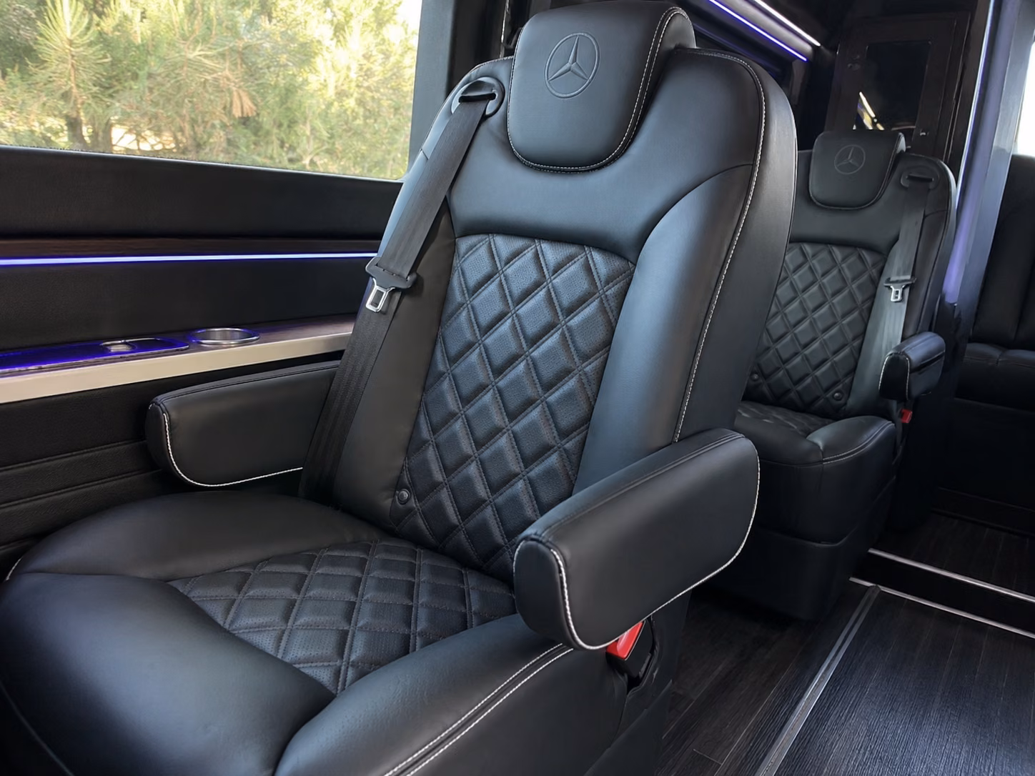15 passenger sprinter van inside