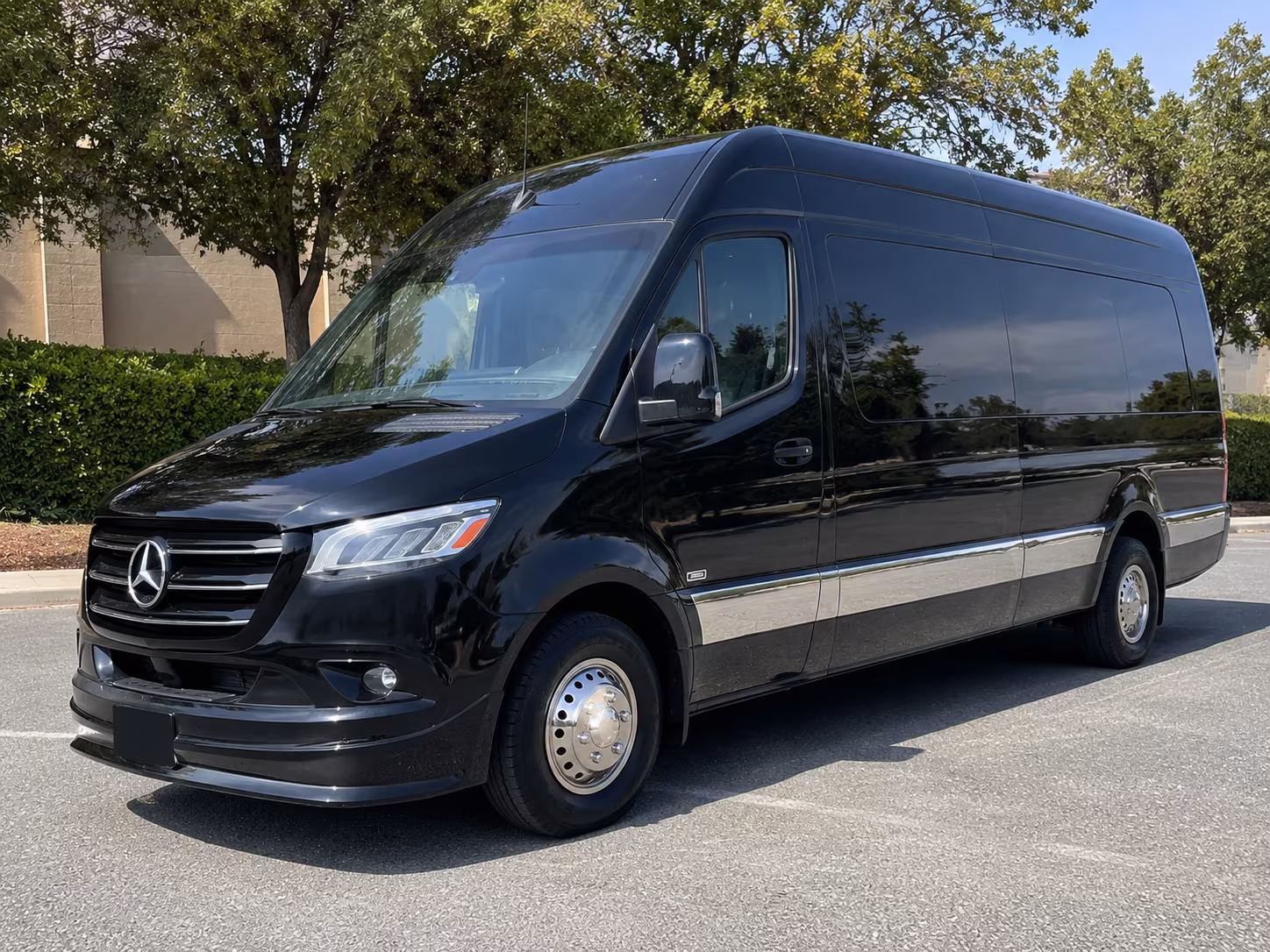 find the perfect transportation for your next corporate event 3