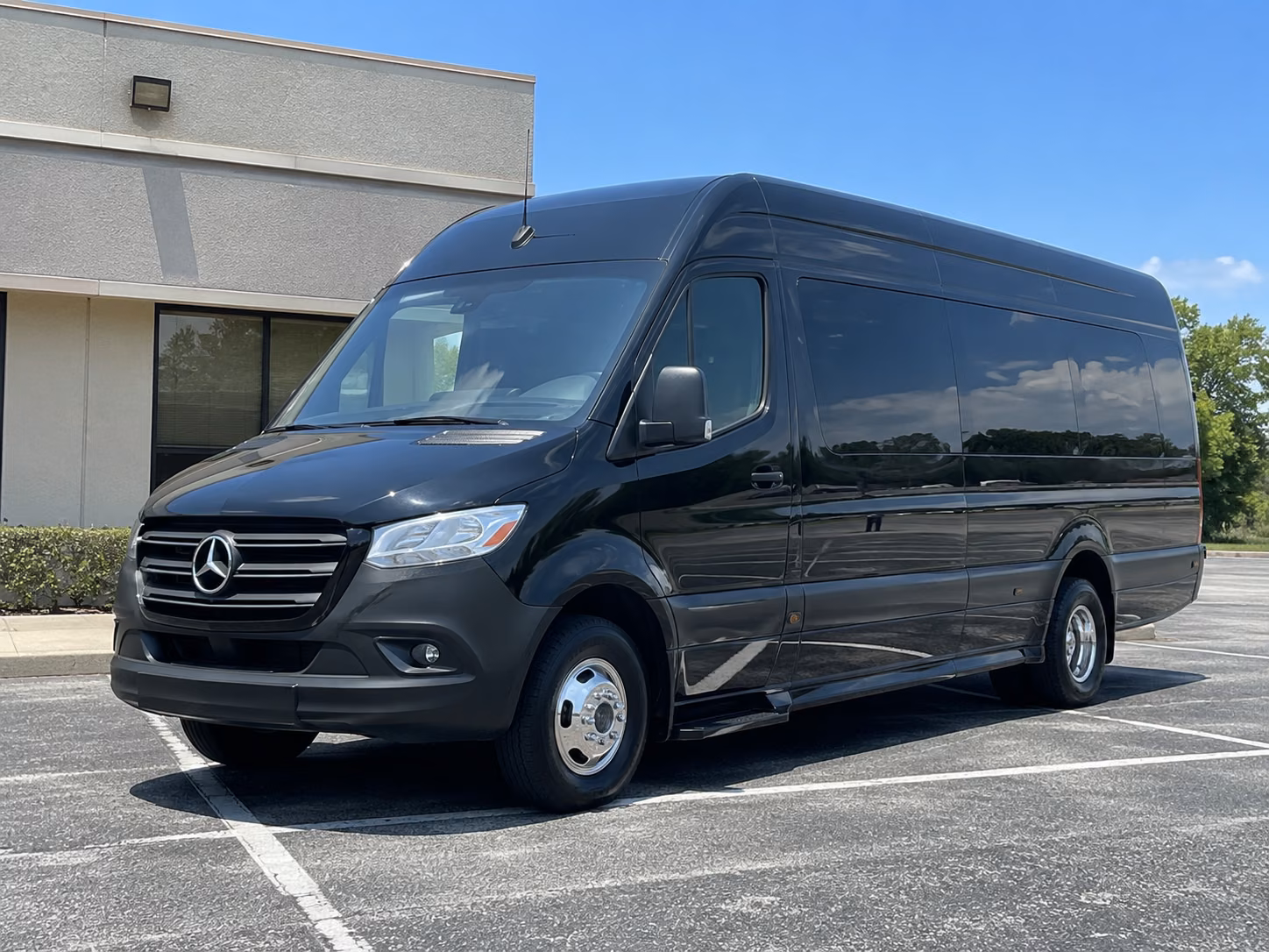 santa clarita airport sprinter van service